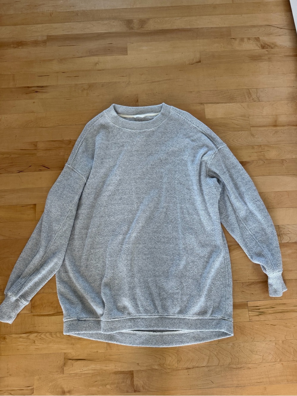 Aerie Light Gray Crewneck Sweater